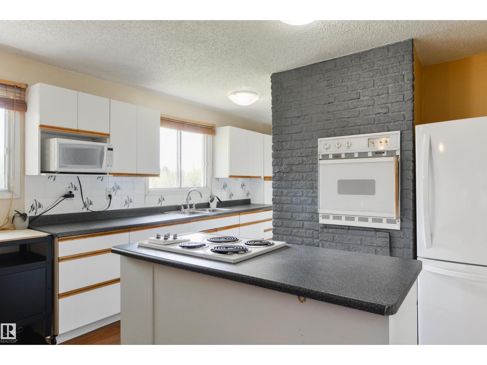 53031 RGE ROAD 43 - 10