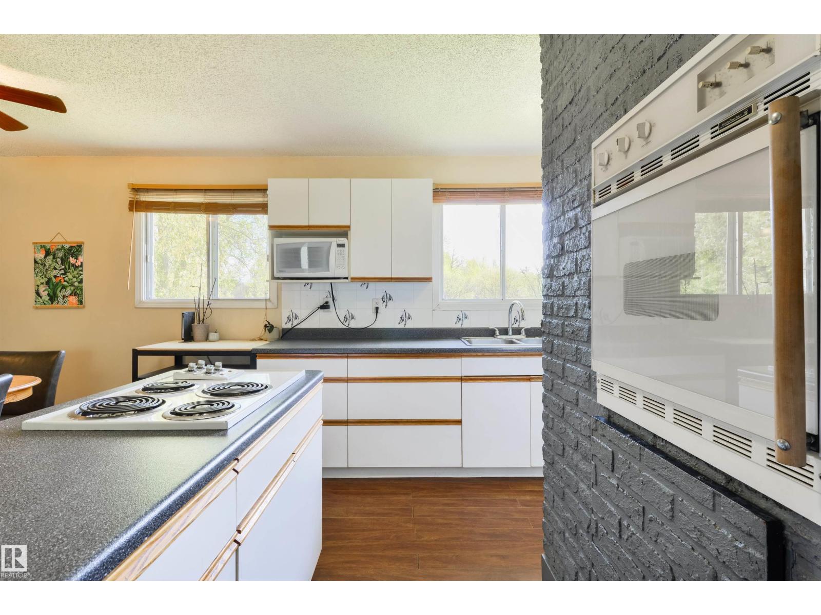53031 RGE ROAD 43 - 11