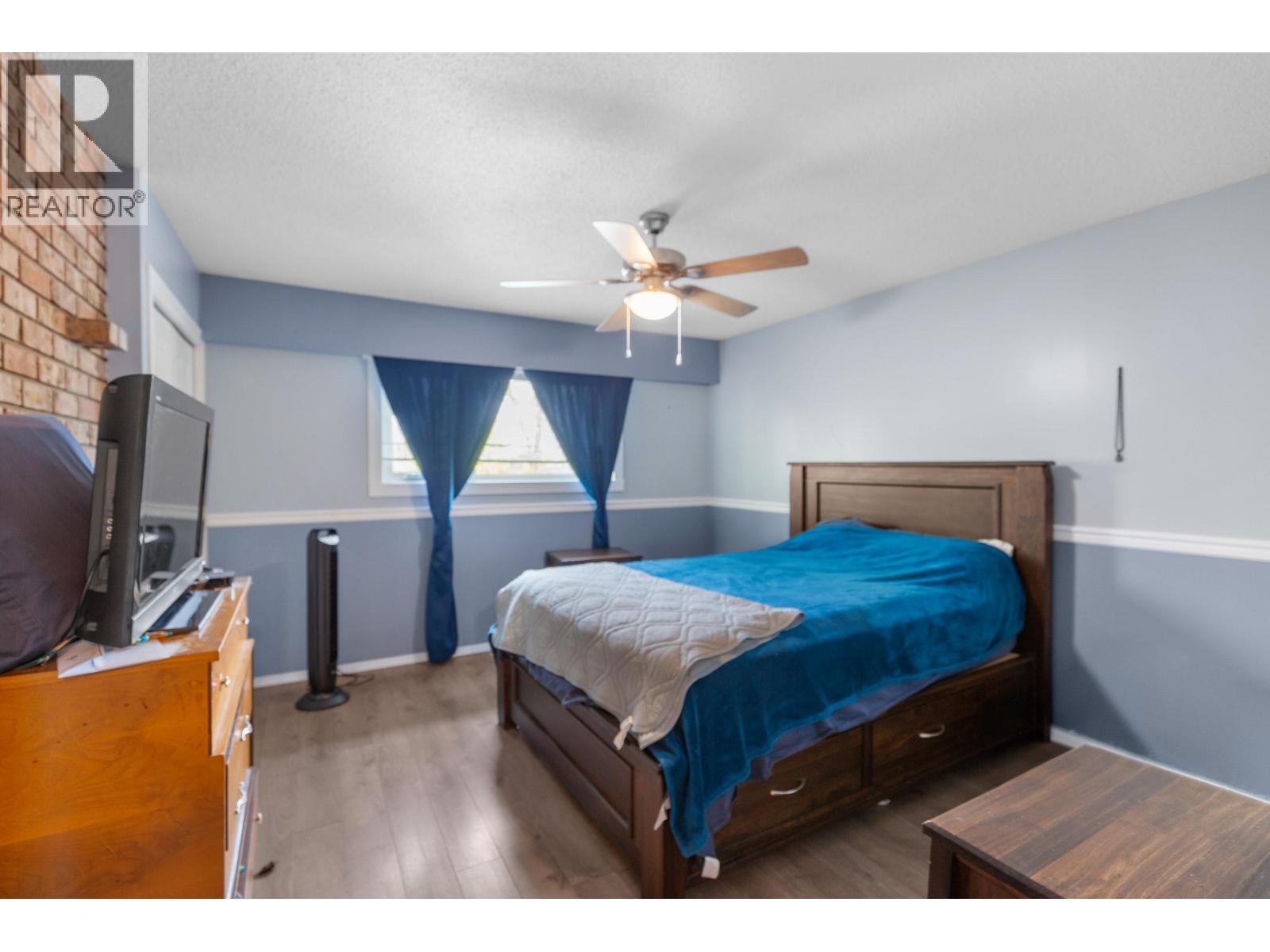 774 OCHAKWIN CRESCENT, Prince George