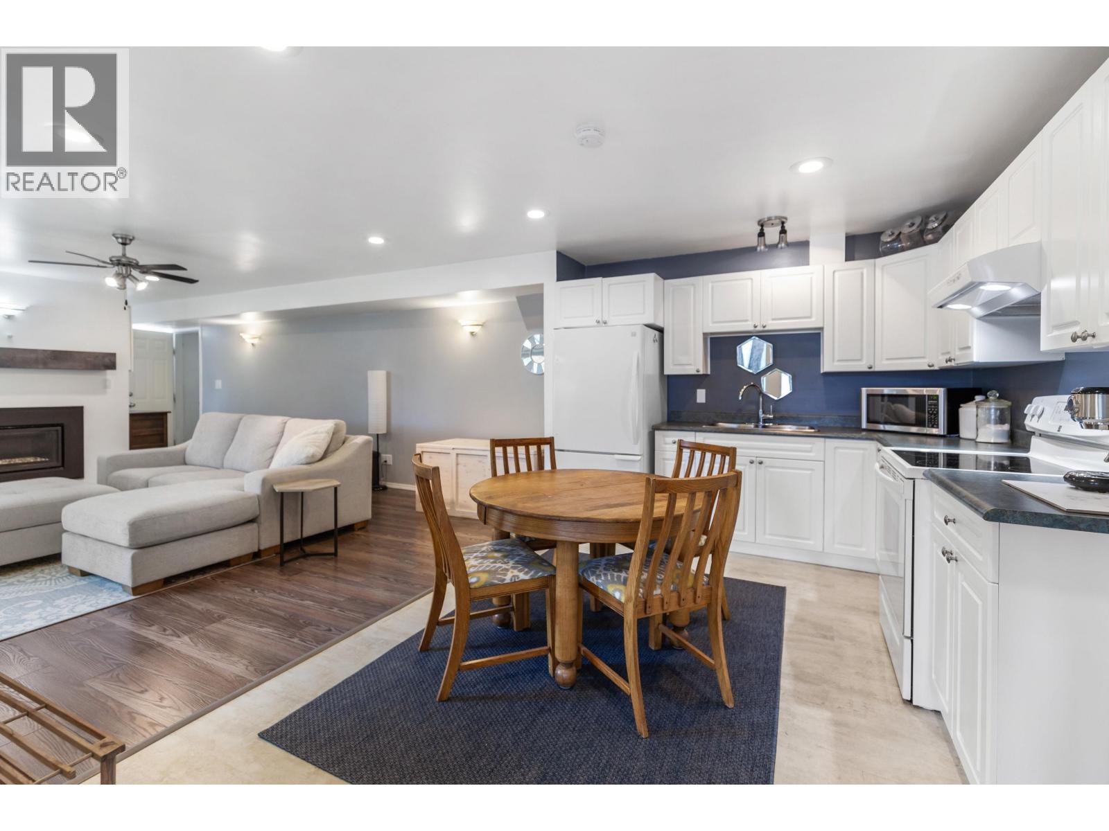 774 OCHAKWIN CRESCENT, Prince George