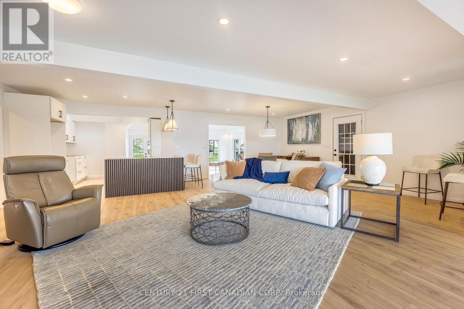 3877 ST CLAIR PARKWAY - 24