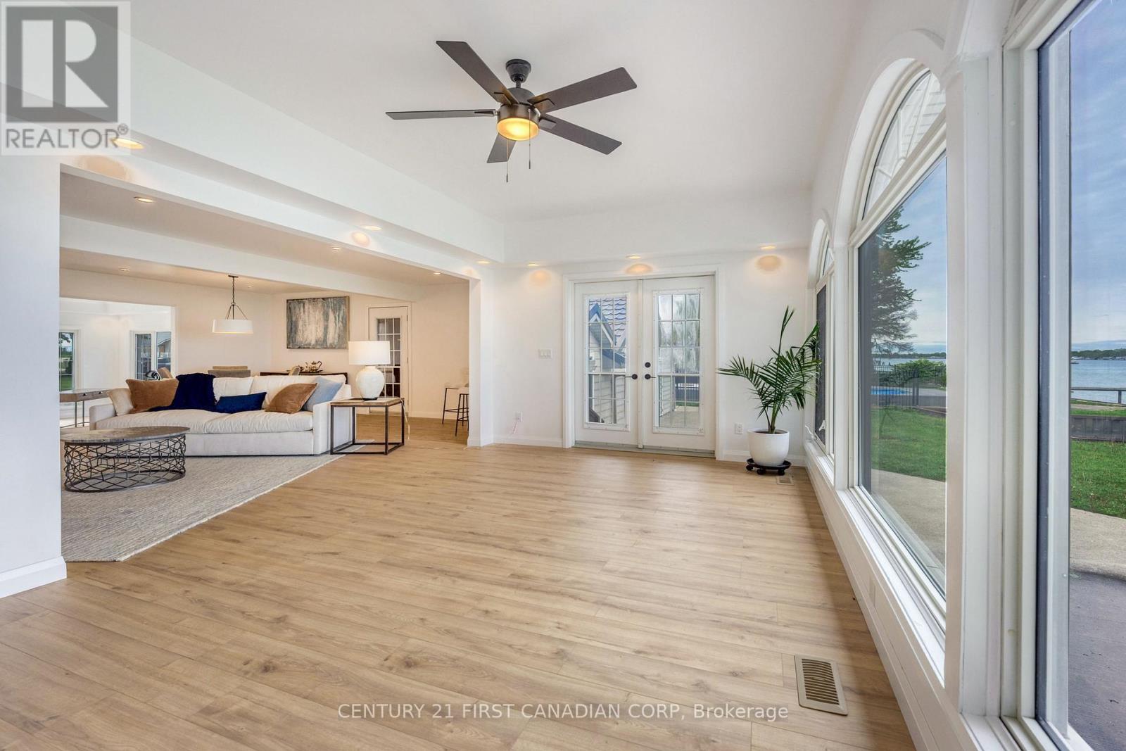 3877 ST CLAIR PARKWAY - 17