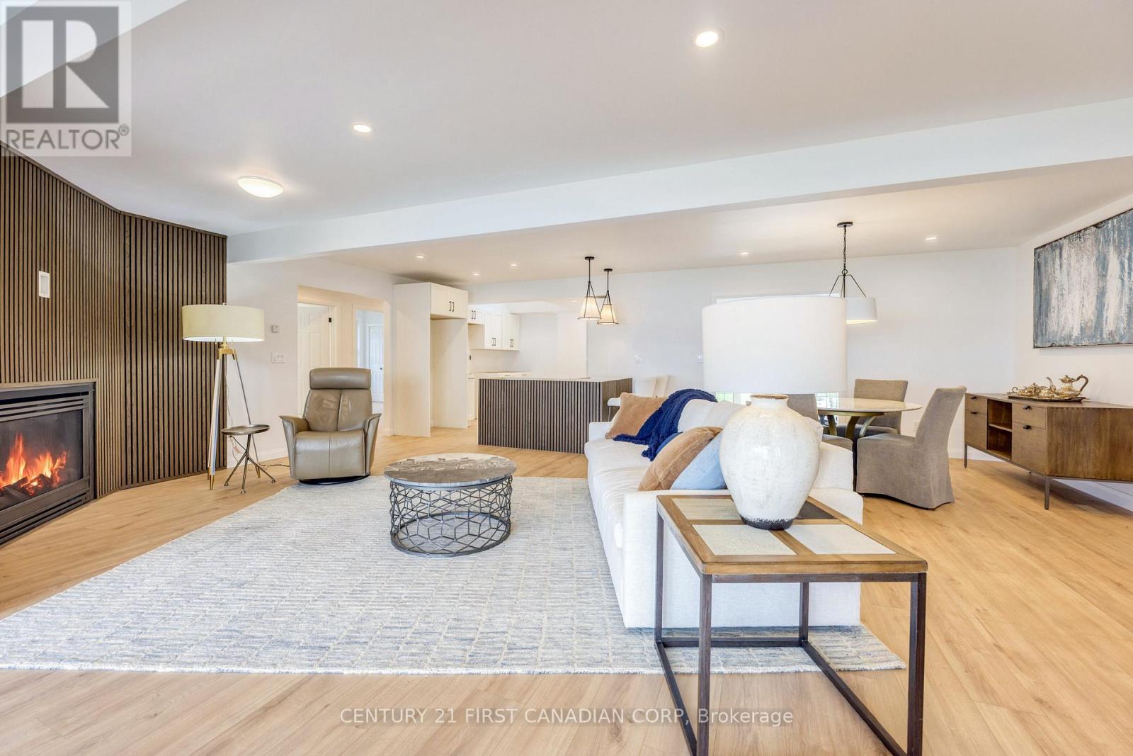 3877 ST CLAIR PARKWAY - 23