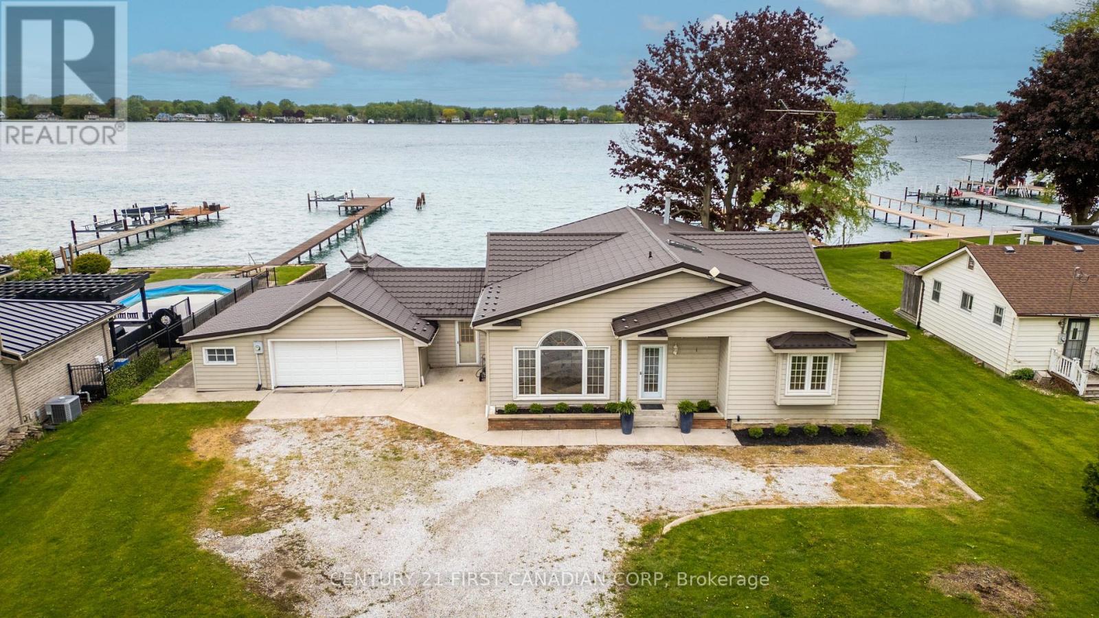 3877 ST CLAIR PARKWAY - 40