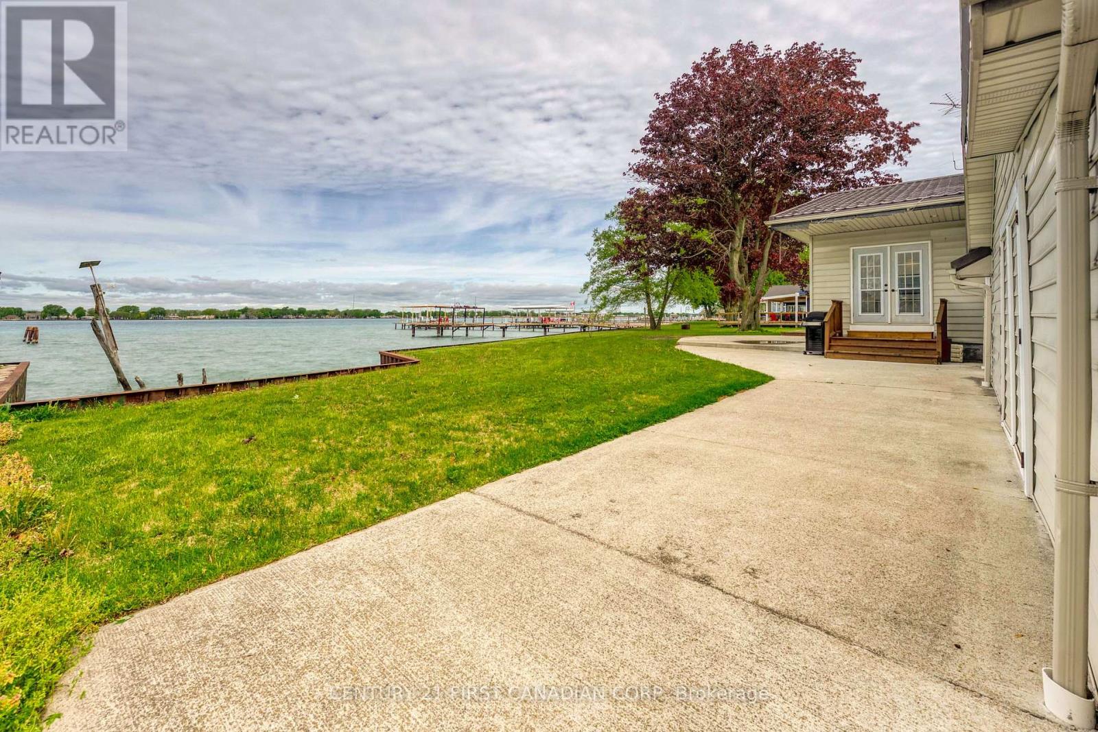 3877 ST CLAIR PARKWAY - 42