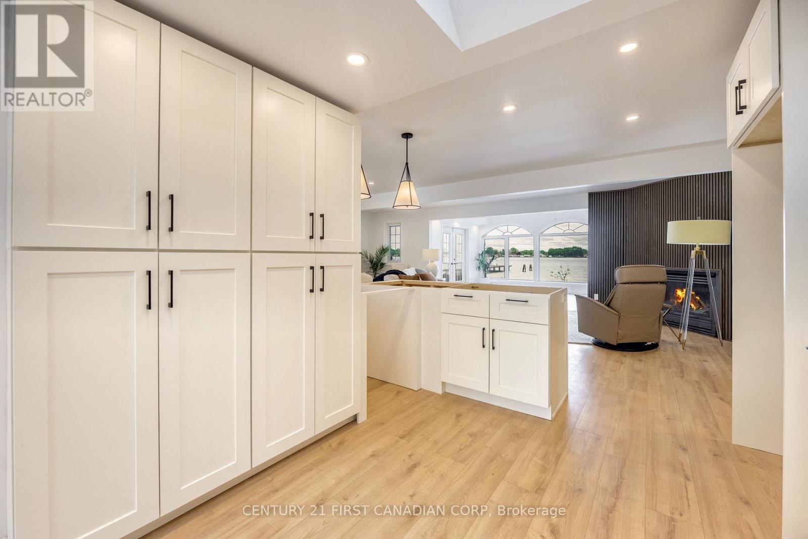 3877 ST CLAIR PARKWAY - 9
