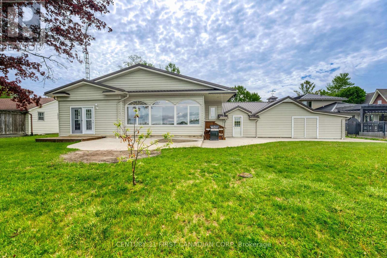 3877 ST CLAIR PARKWAY - 45