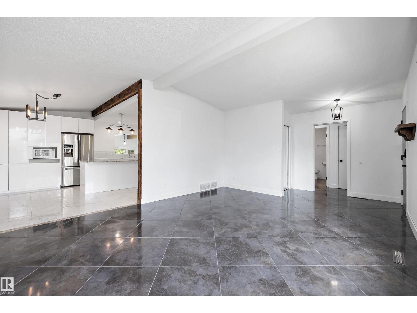 11525 37A AV NW NW - 5