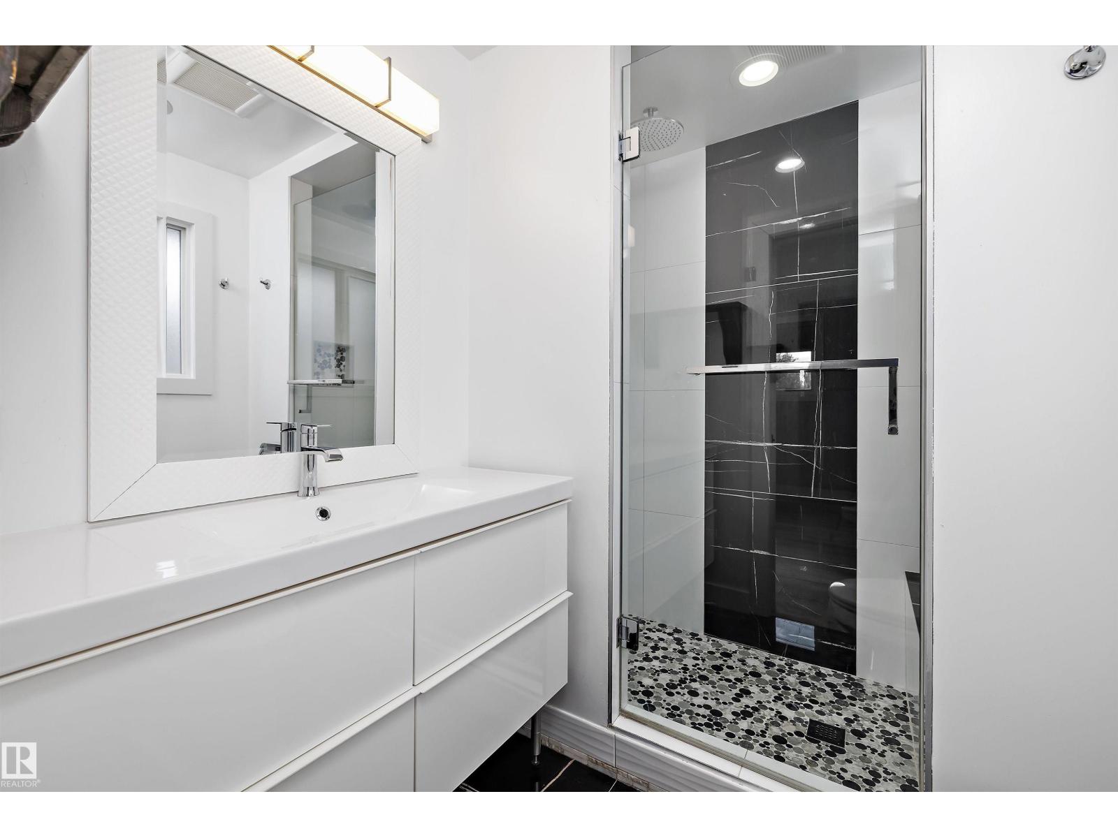 11525 37A AV NW NW - 19