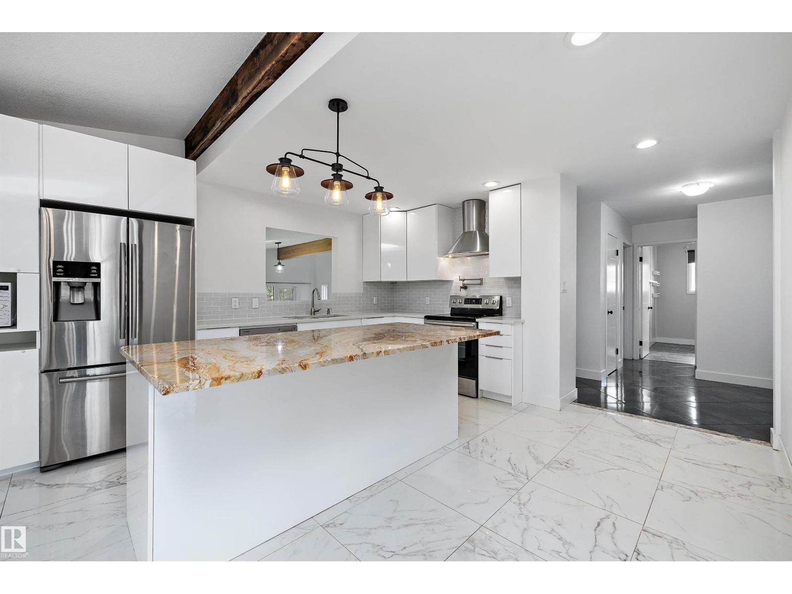 11525 37A AV NW NW - 8