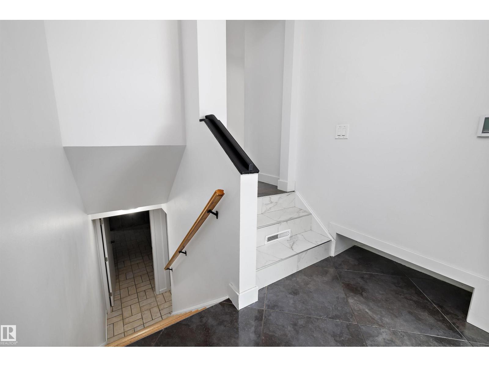 11525 37A AV NW NW - 28