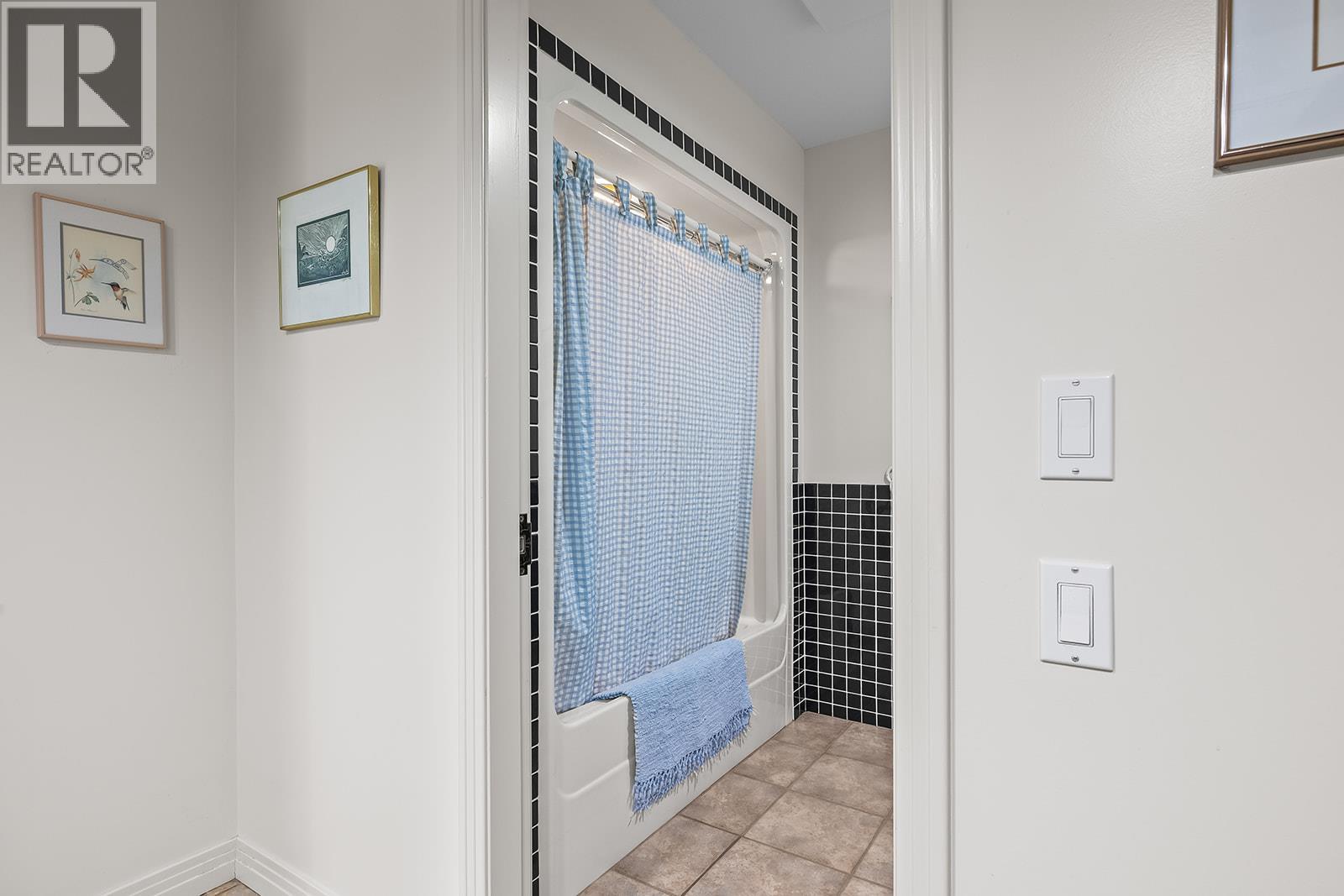 339 Uplands Drive - 66