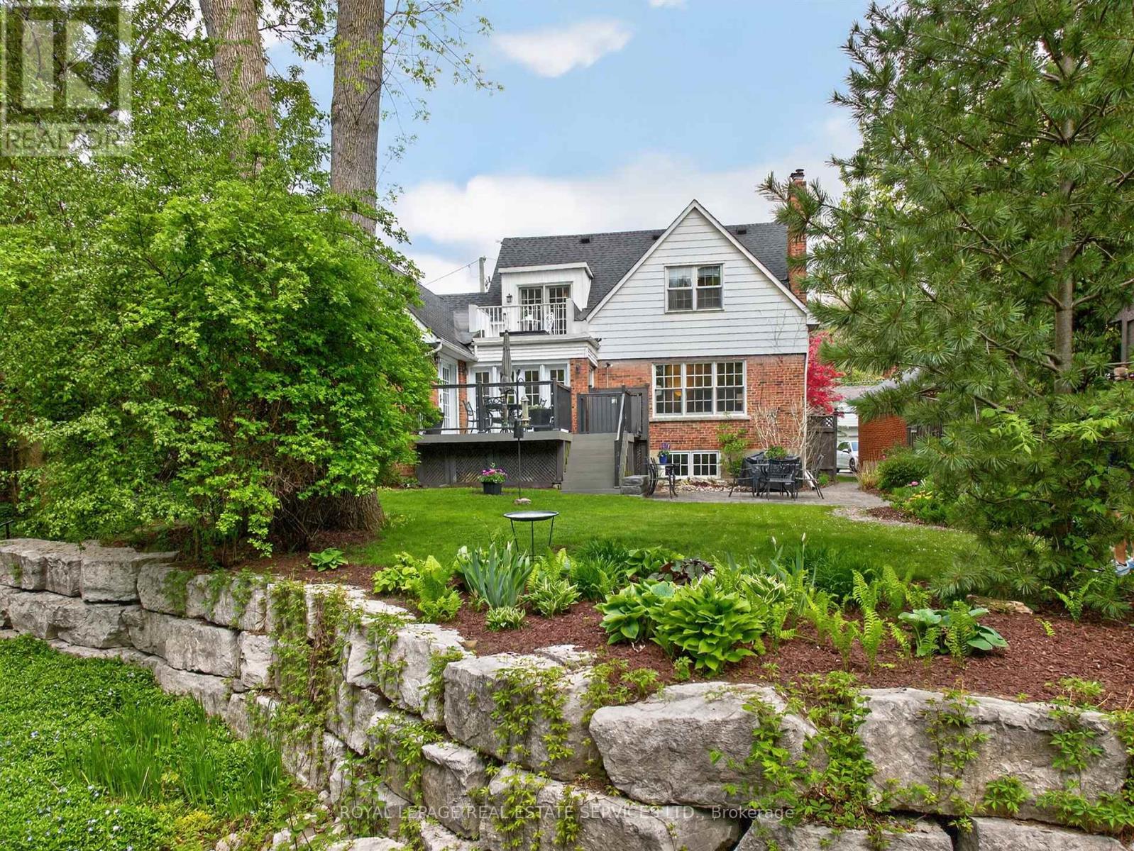130 THOMPSON AVENUE - 38