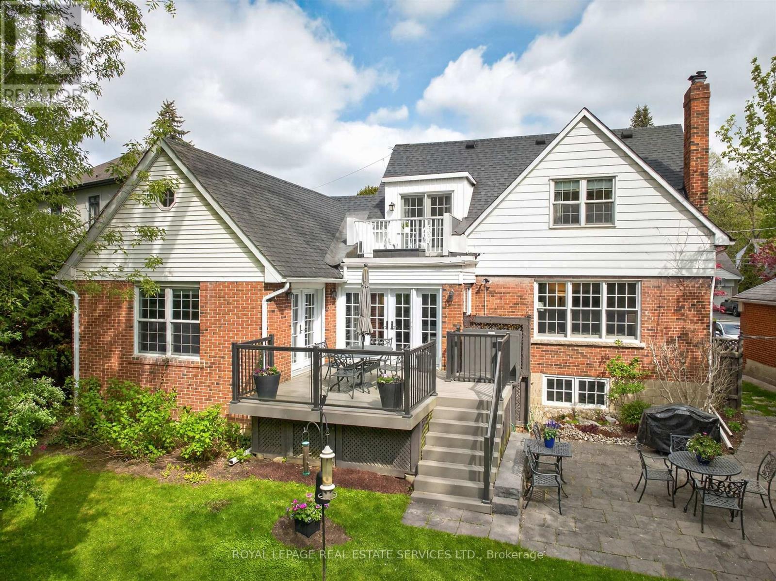 130 THOMPSON AVENUE - 39