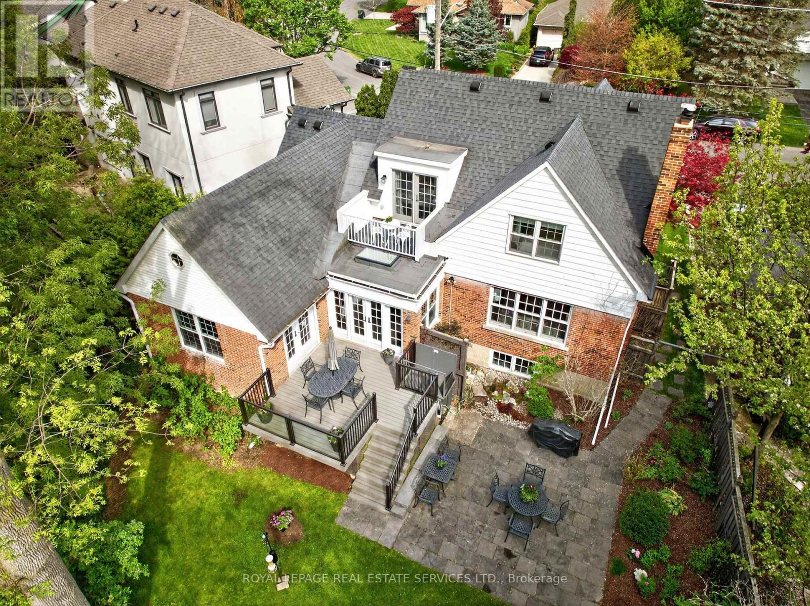 130 THOMPSON AVENUE - 40