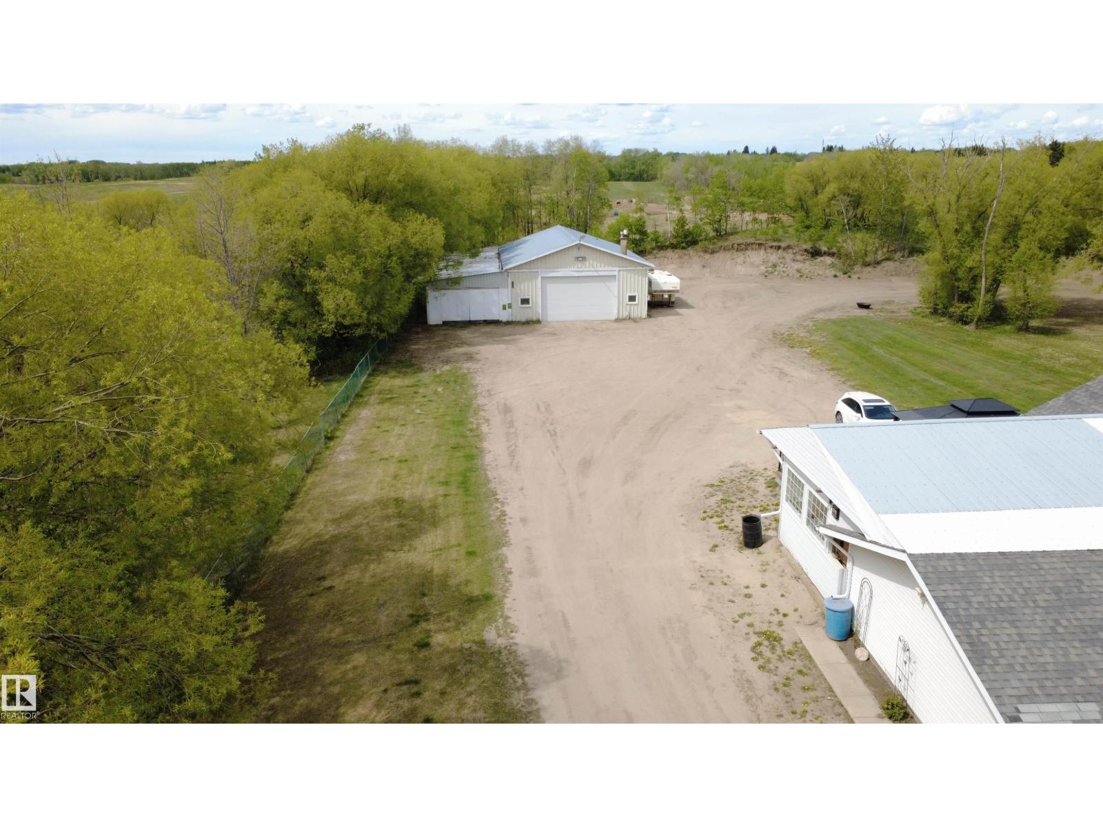#6 1511 PARKLAND DR - 4