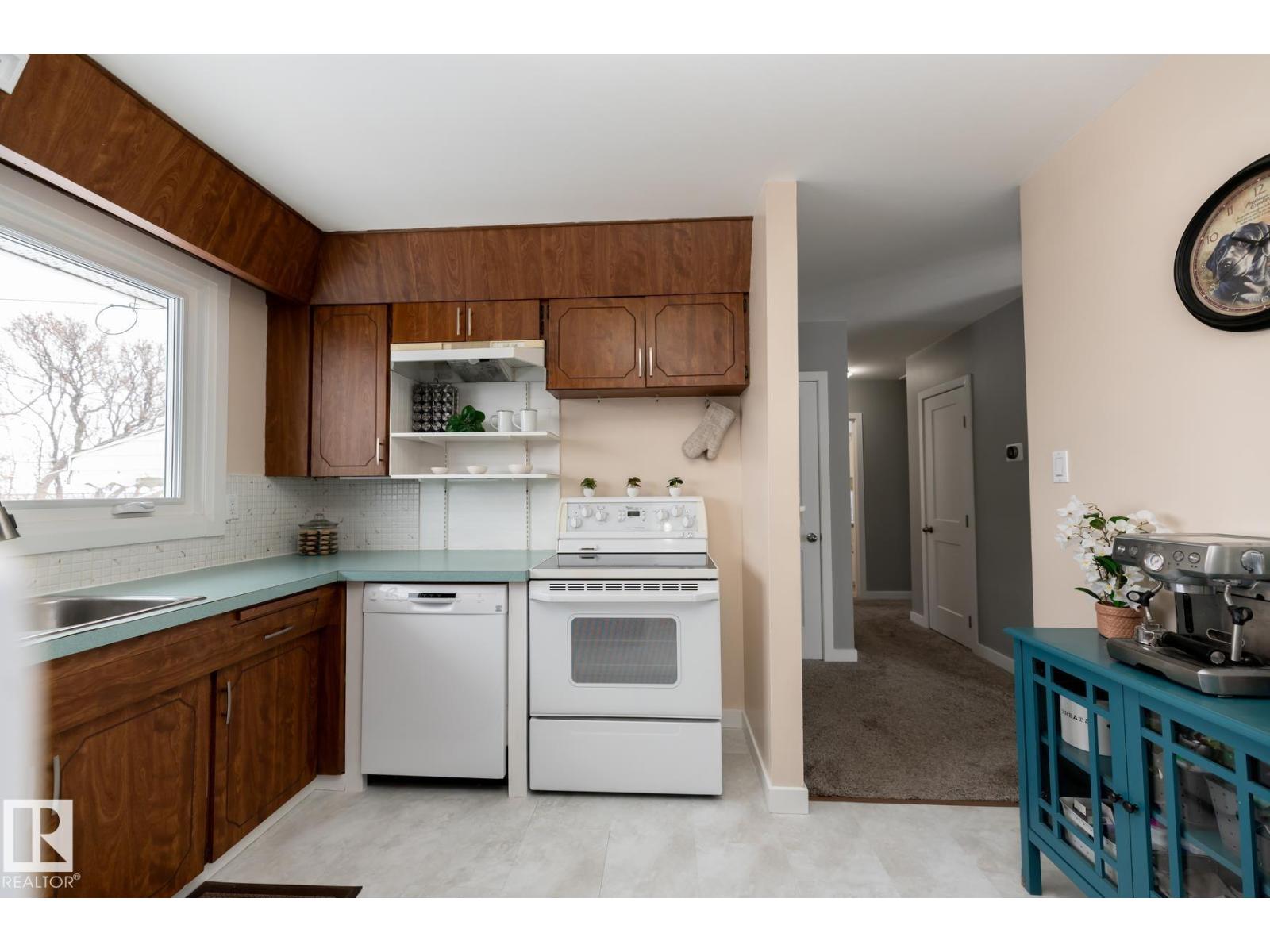 13503 111 ST NW - 8