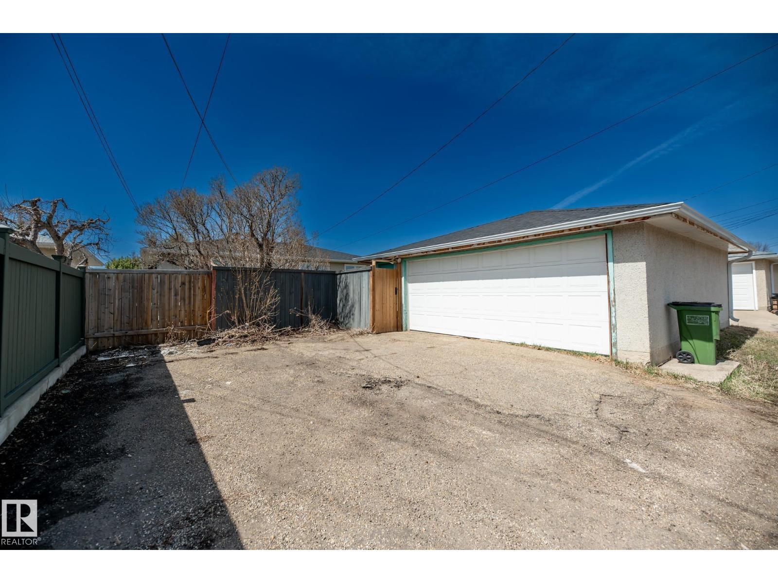 13503 111 ST NW - 34