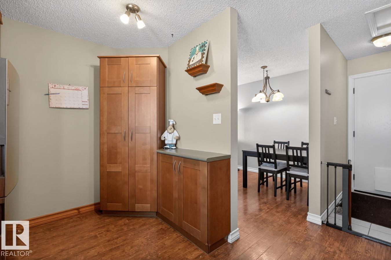 18655 61 AV NW - 8
