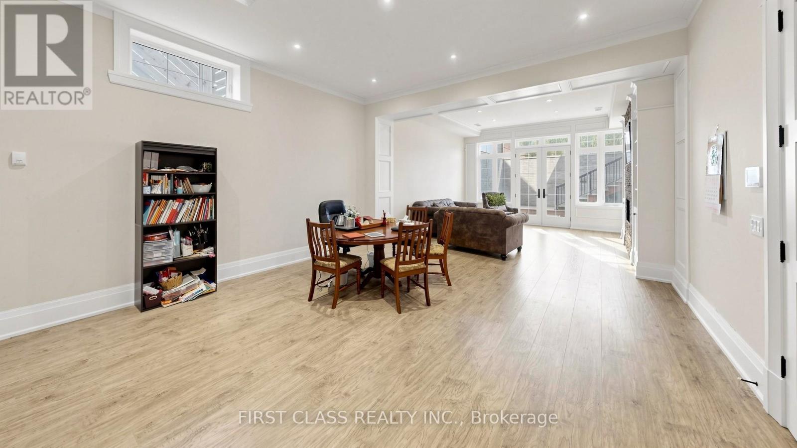 38 MAPLE GROVE AVENUE - 44