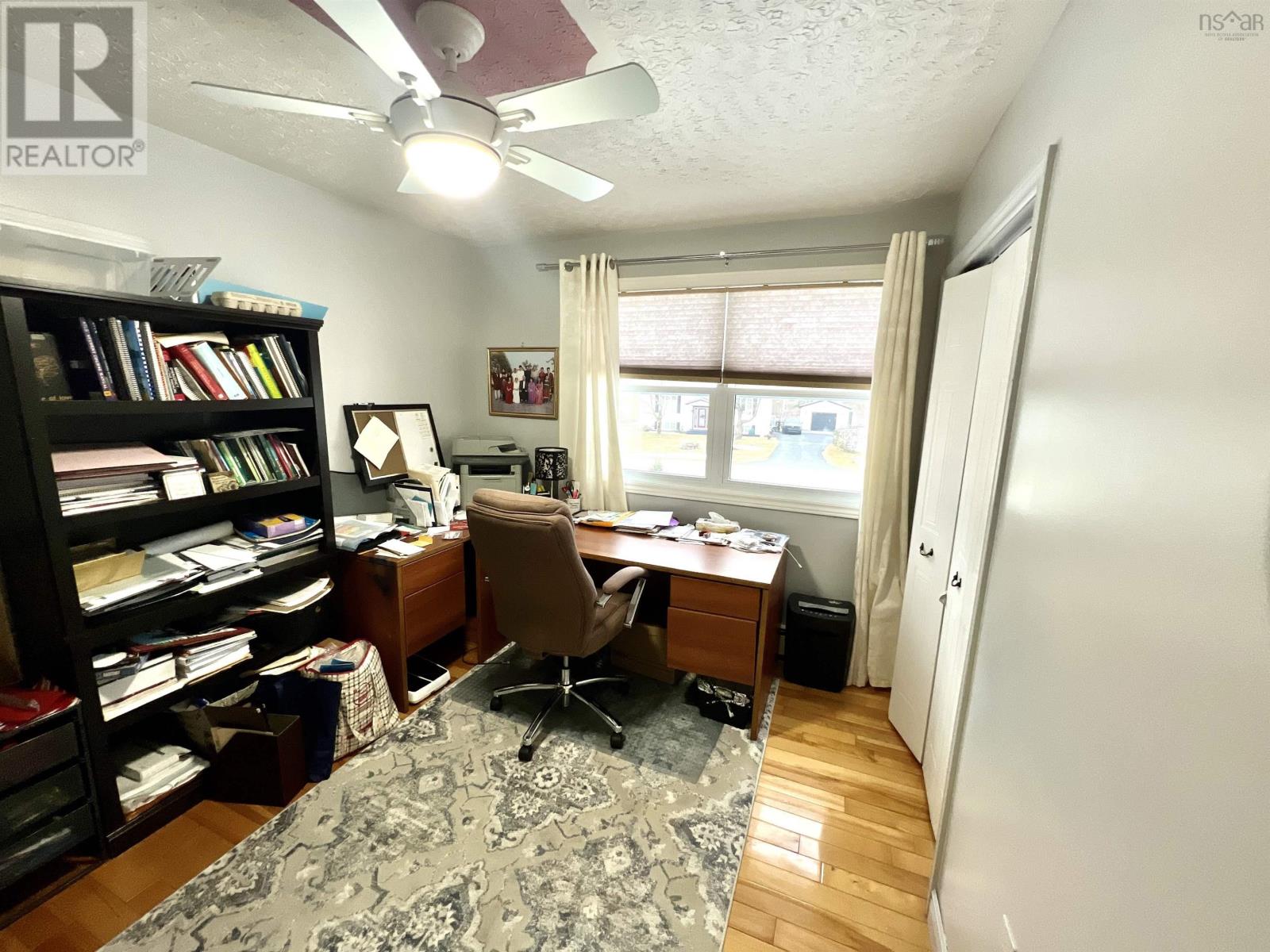 26 University Avenue - 20