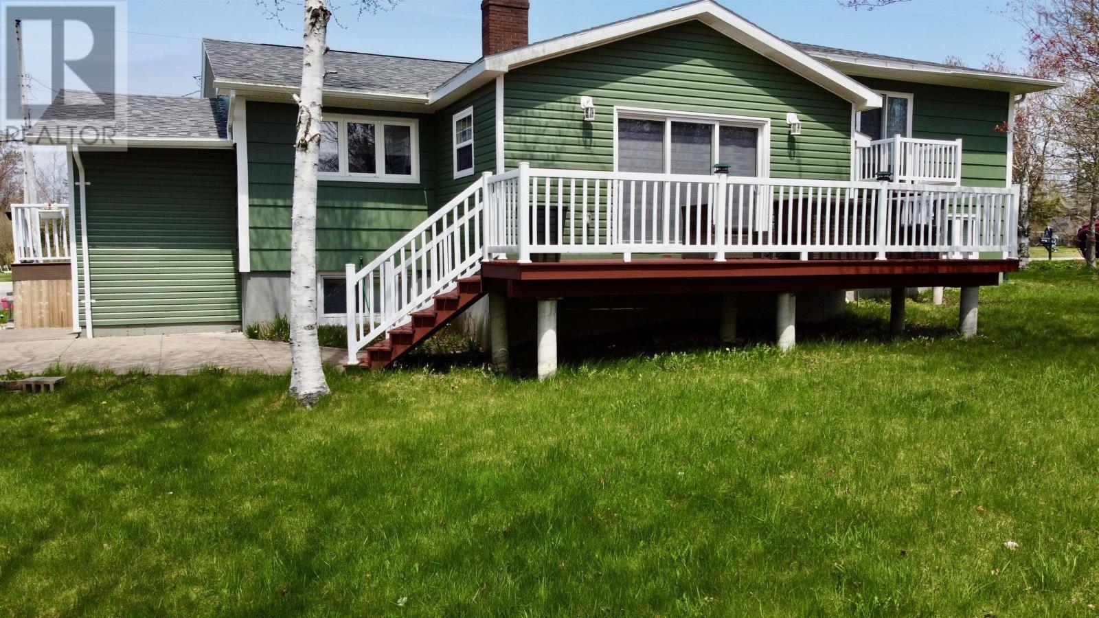 26 University Avenue - 4