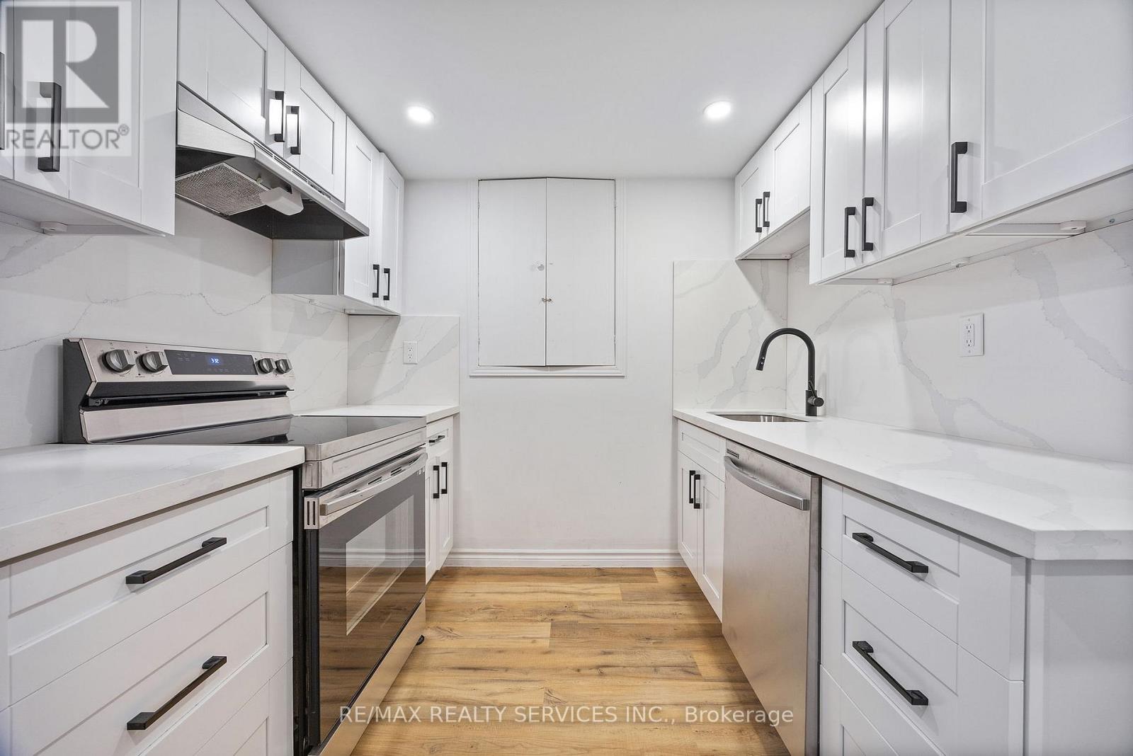 70 WILTON DRIVE - 35
