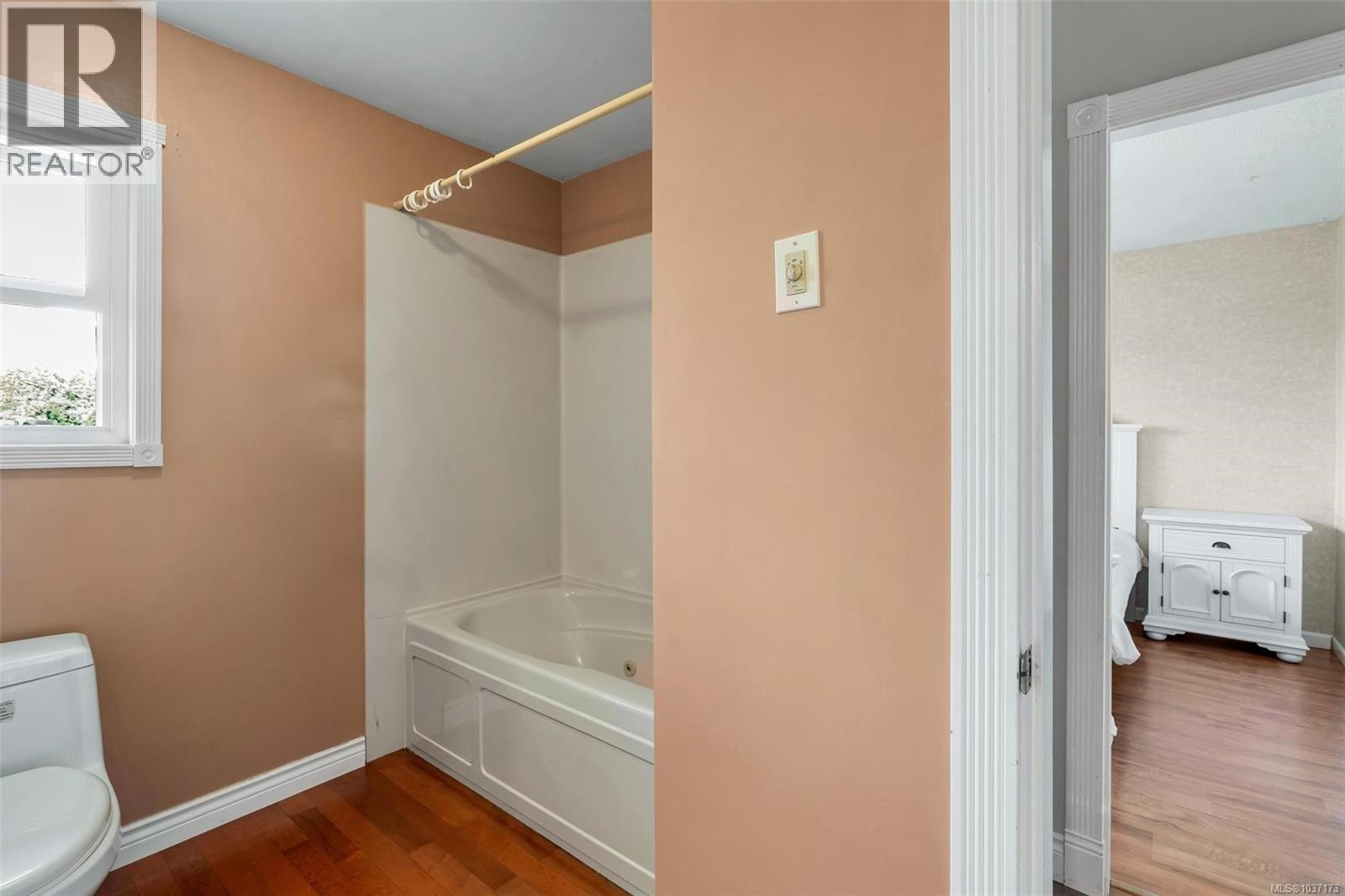 1606 Candela Pl, Saanich