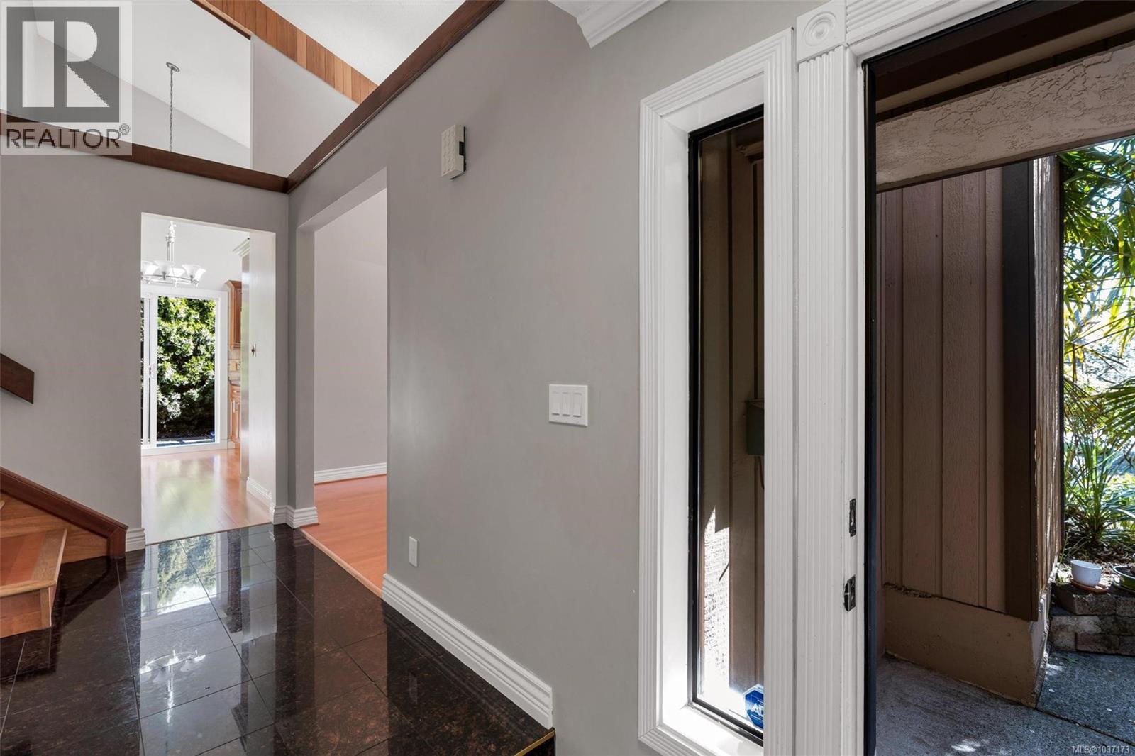 1606 Candela Pl, Saanich