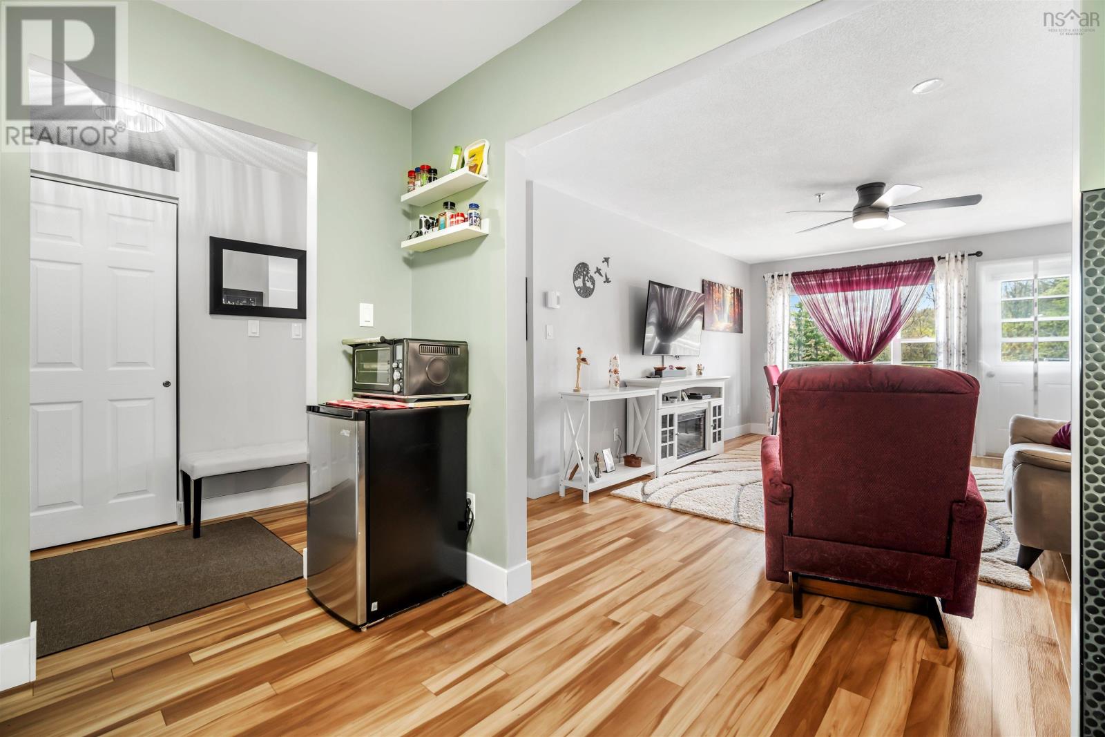 #404 31 River Lane - 22