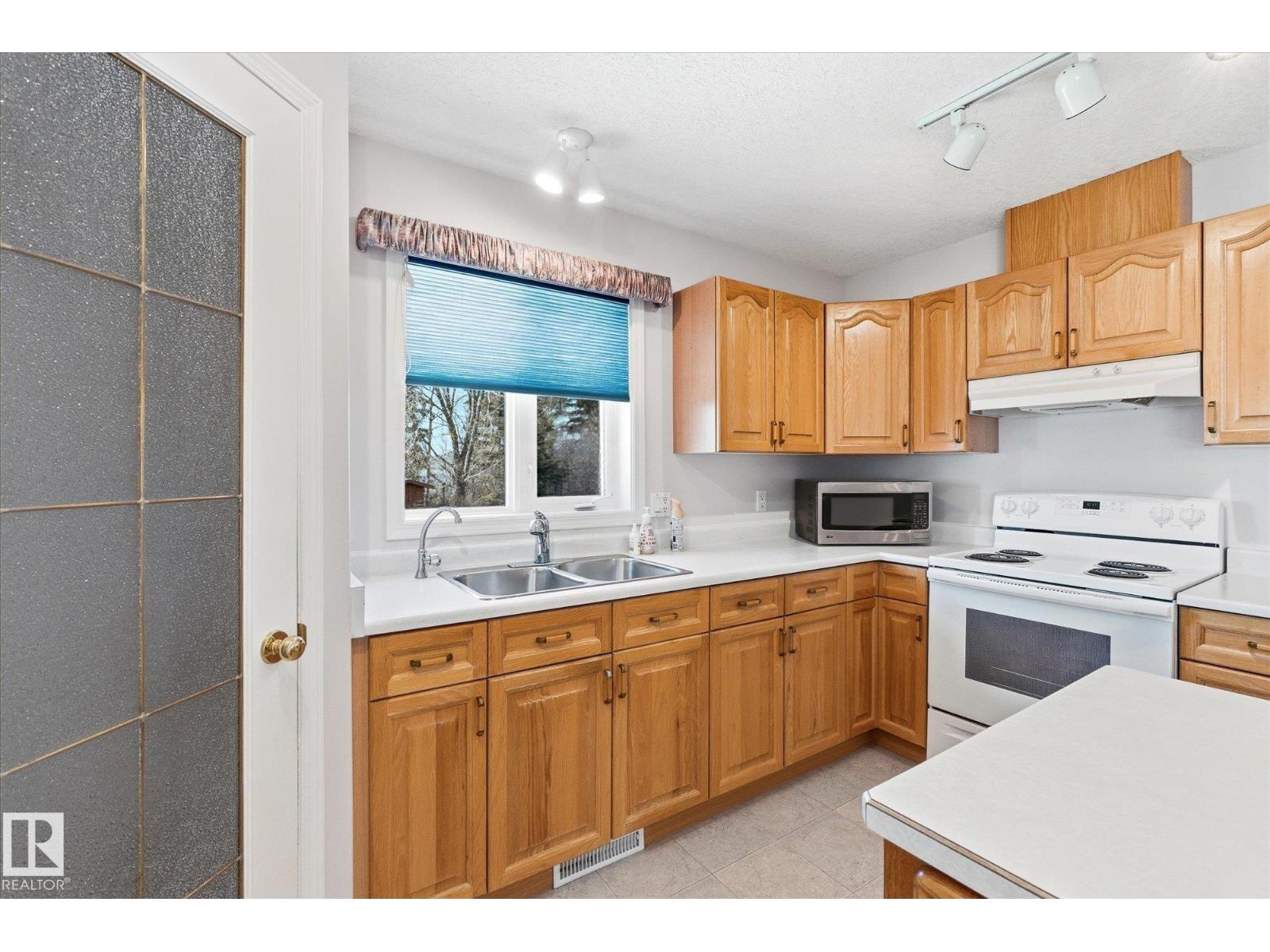 #22 53113 RGE ROAD 44 - 20