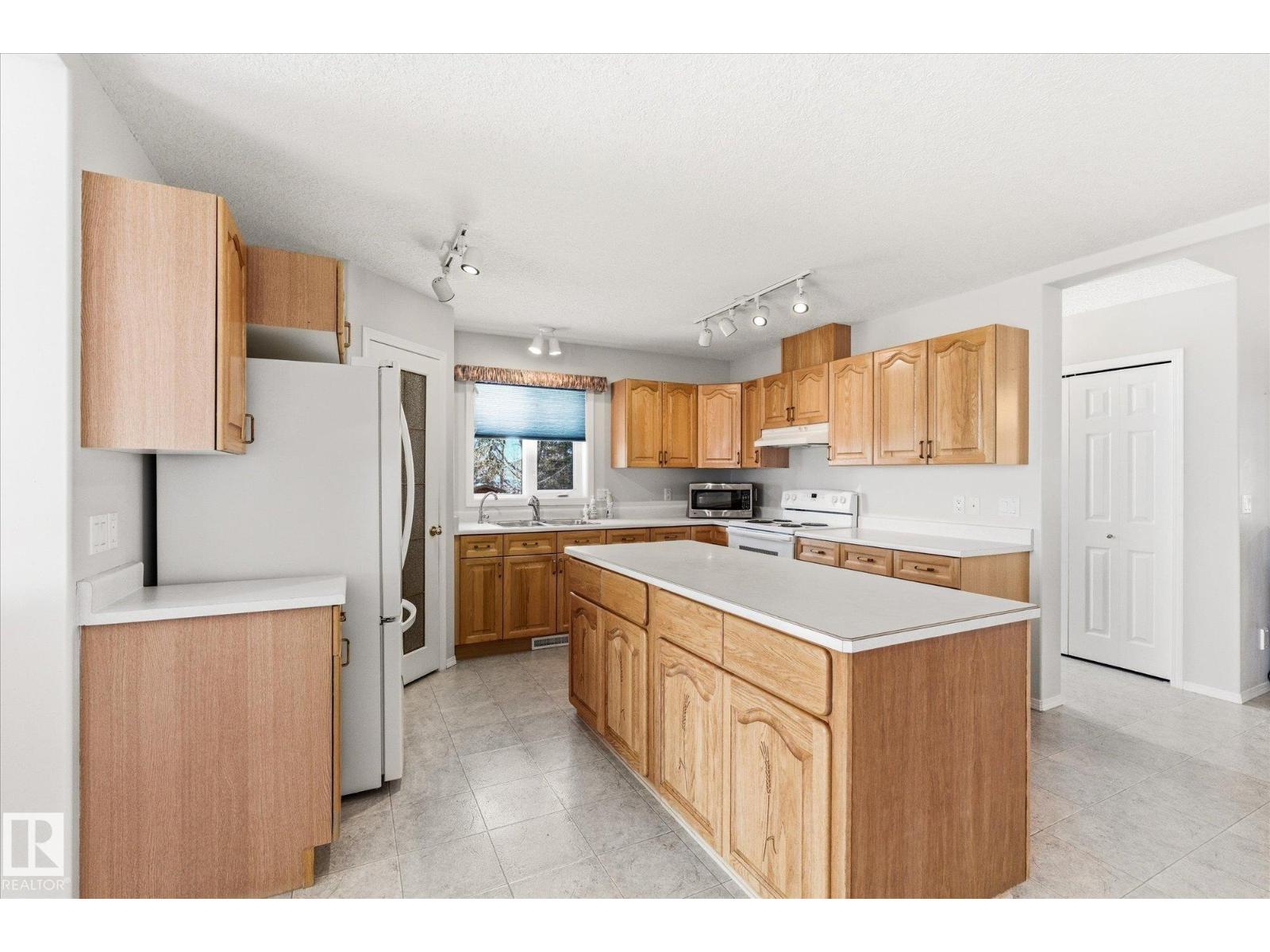 #22 53113 RGE ROAD 44 - 19