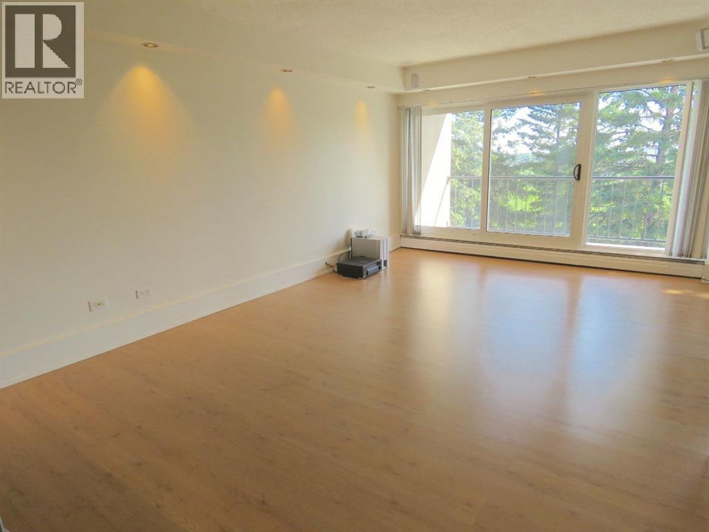 #204 328 Cedar Crescent SW - 8