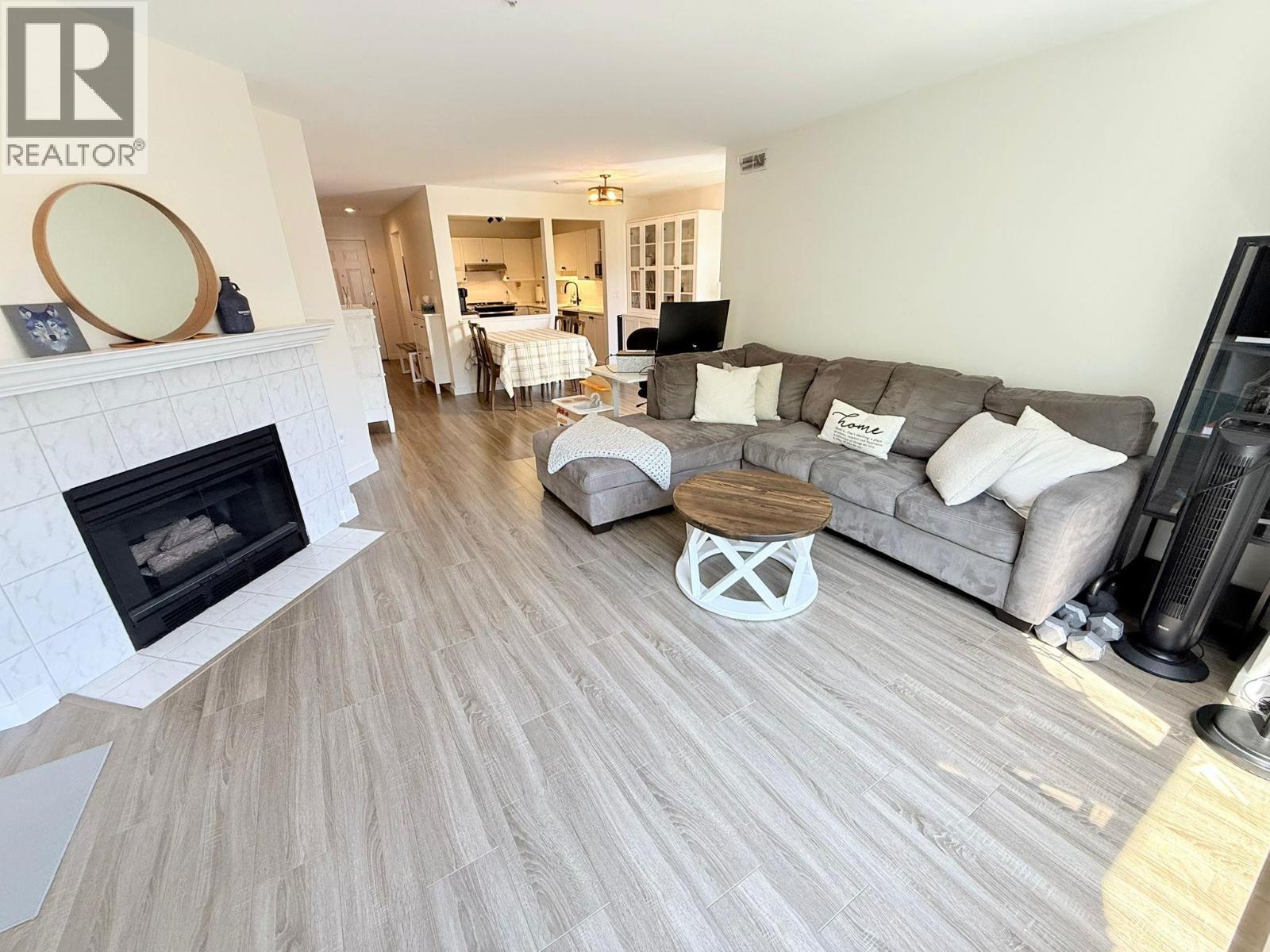 210 19122 122 AVENUE, Pitt Meadows