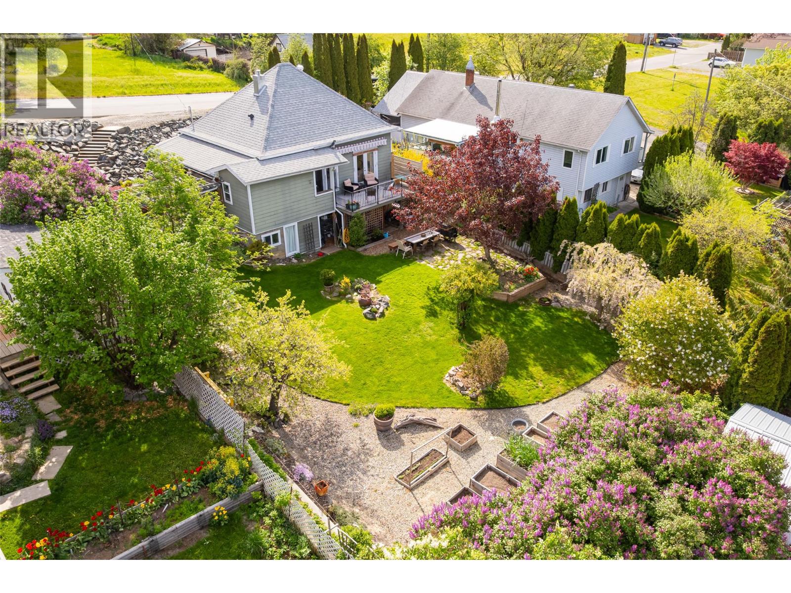 225 8th Avenue S, Creston