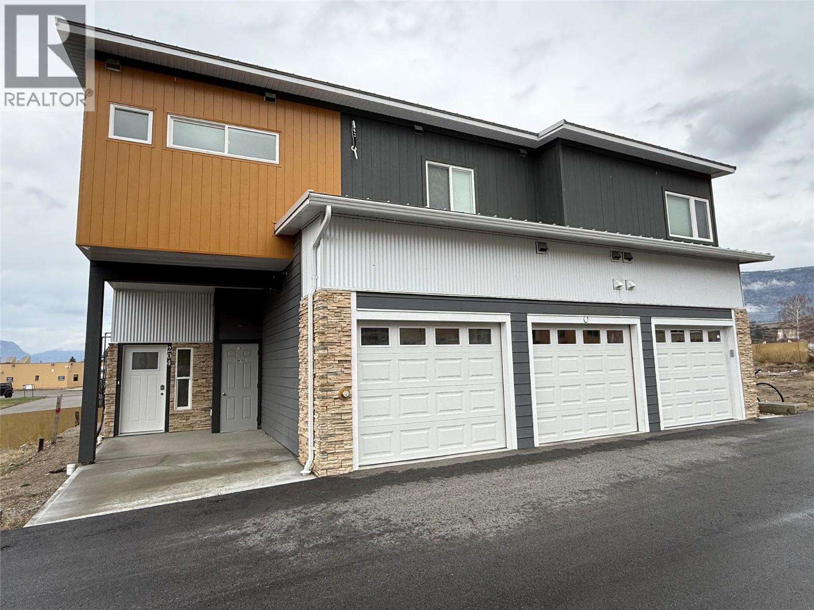 937 SPILLWAY Road Unit# 104, Oliver