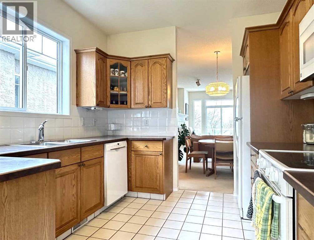 12 Signal Hill Lane SW - 10