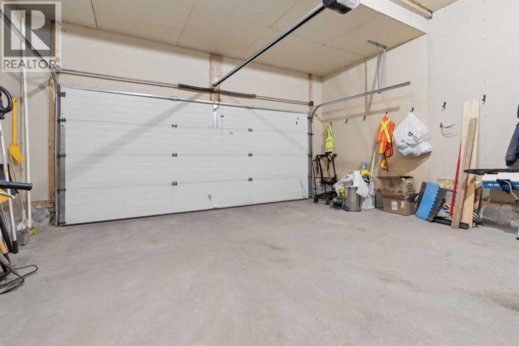 357 Kincora Drive NW - 40