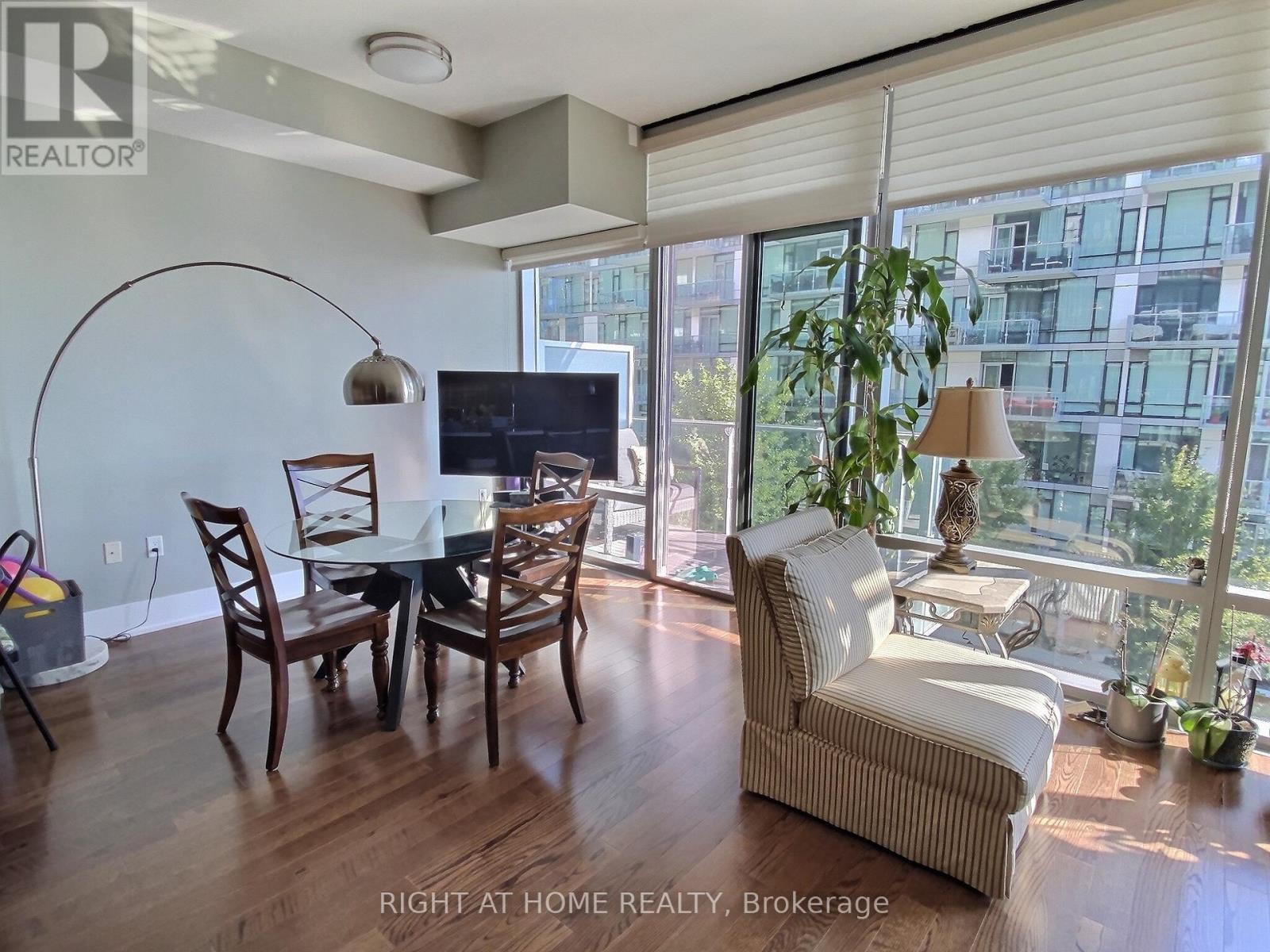 #515 39 QUEENS QUAY E - 7