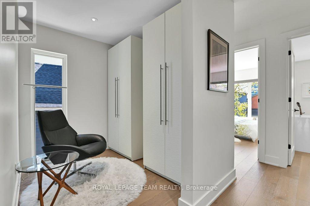353 WINSTON AVENUE - 20