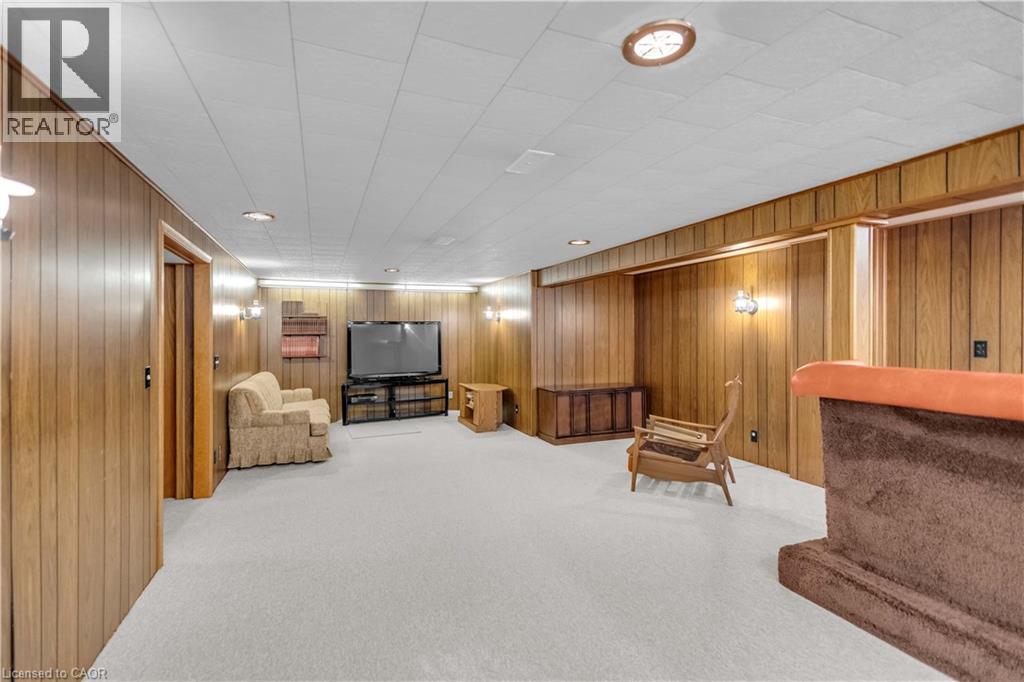 22 PERCY Court - 23