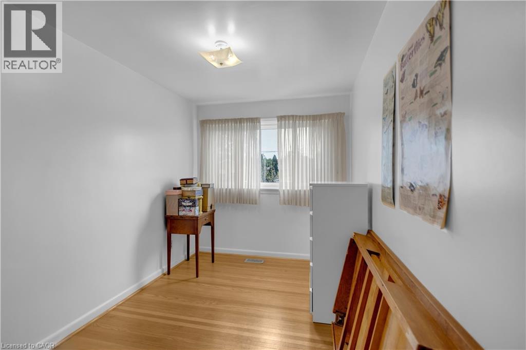 22 PERCY Court - 18