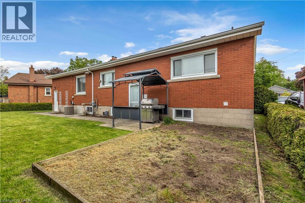 22 PERCY Court - 29