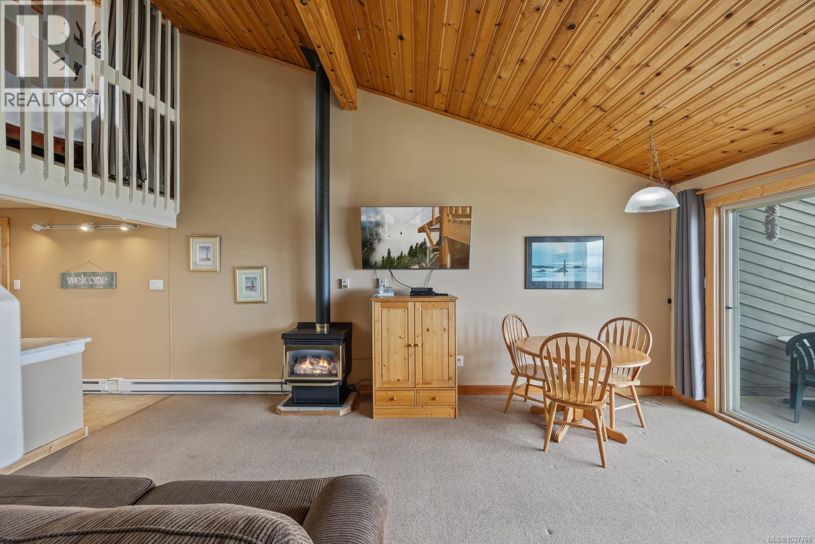 #220 3295 Island Hwy W - 19