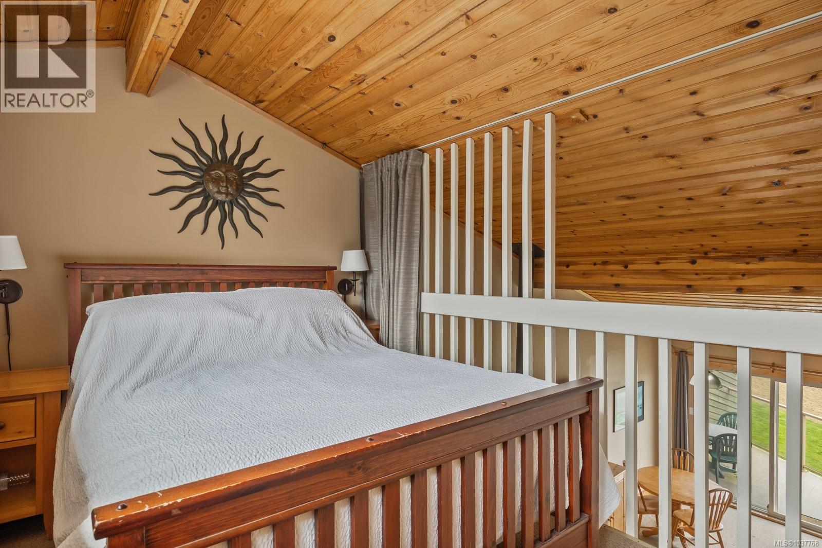 220 3295 Island Hwy W, Qualicum Beach