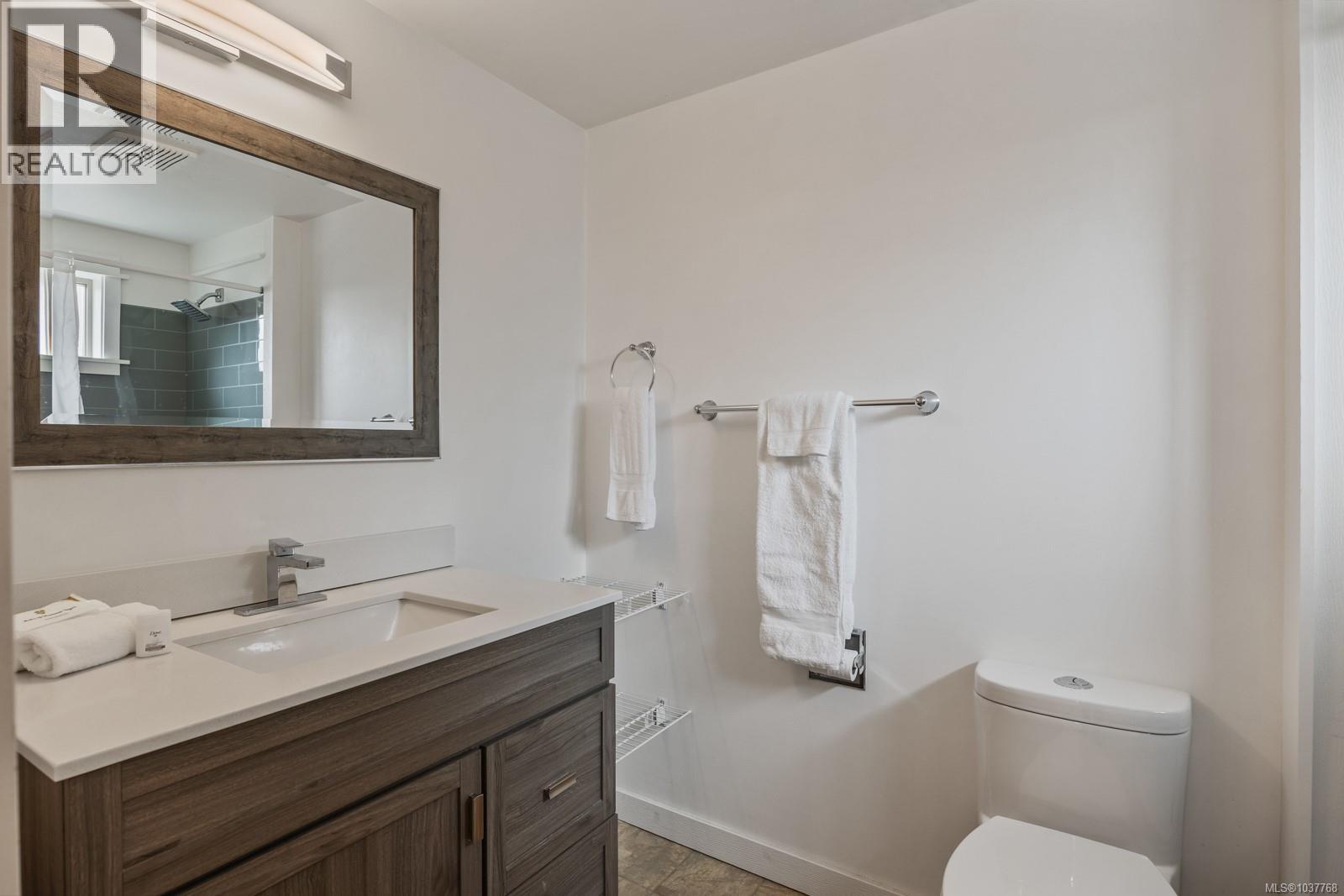 220 3295 Island Hwy W, Qualicum Beach