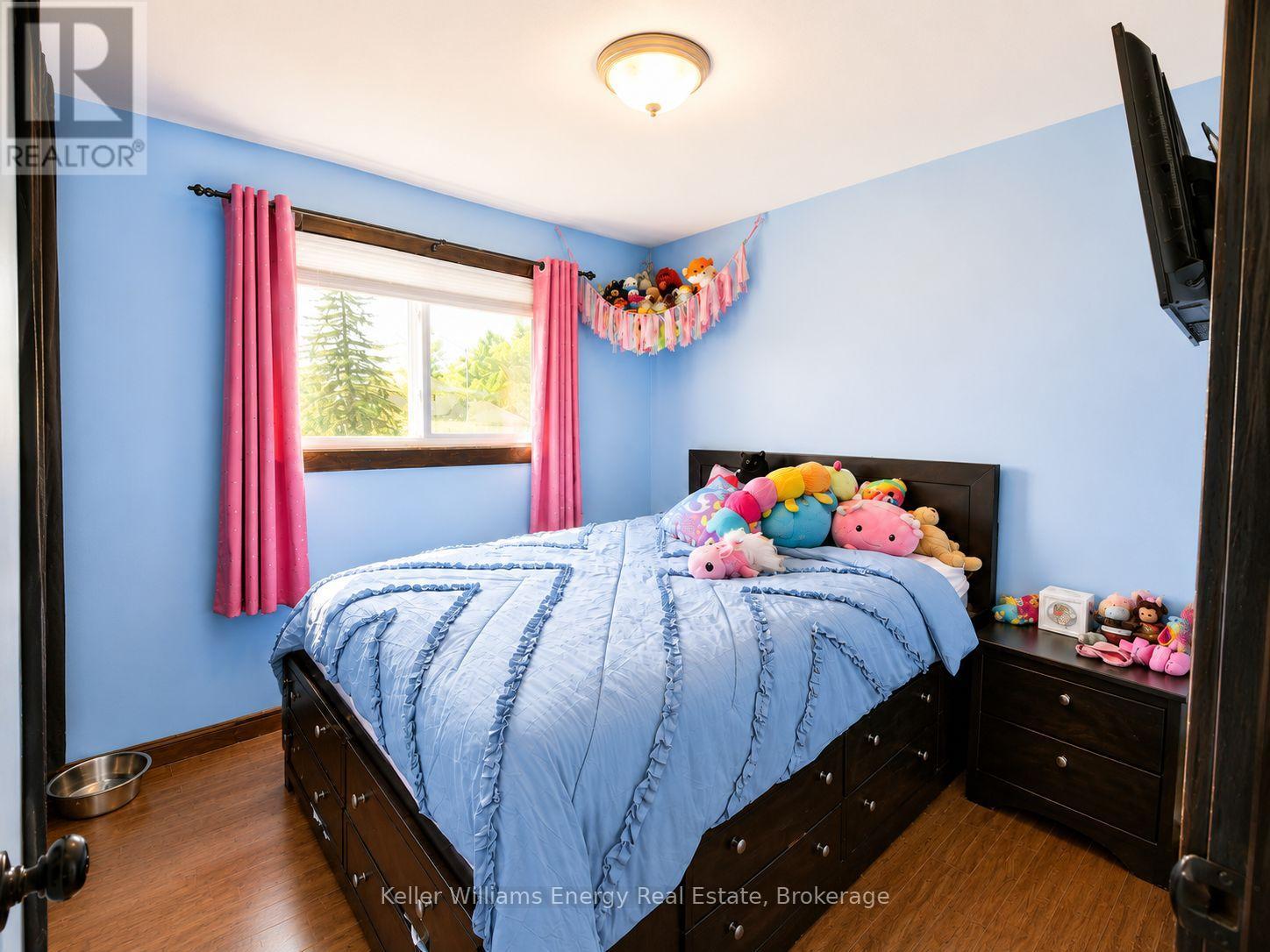 245 SMART CRESCENT - 15