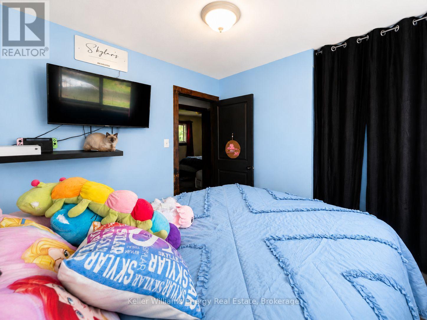 245 SMART CRESCENT - 16