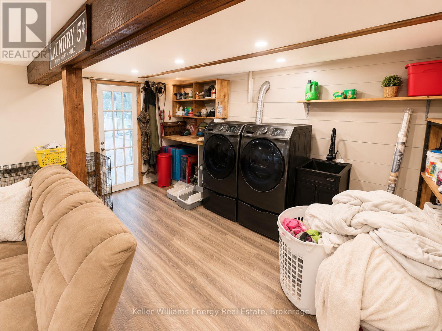 245 SMART CRESCENT - 26