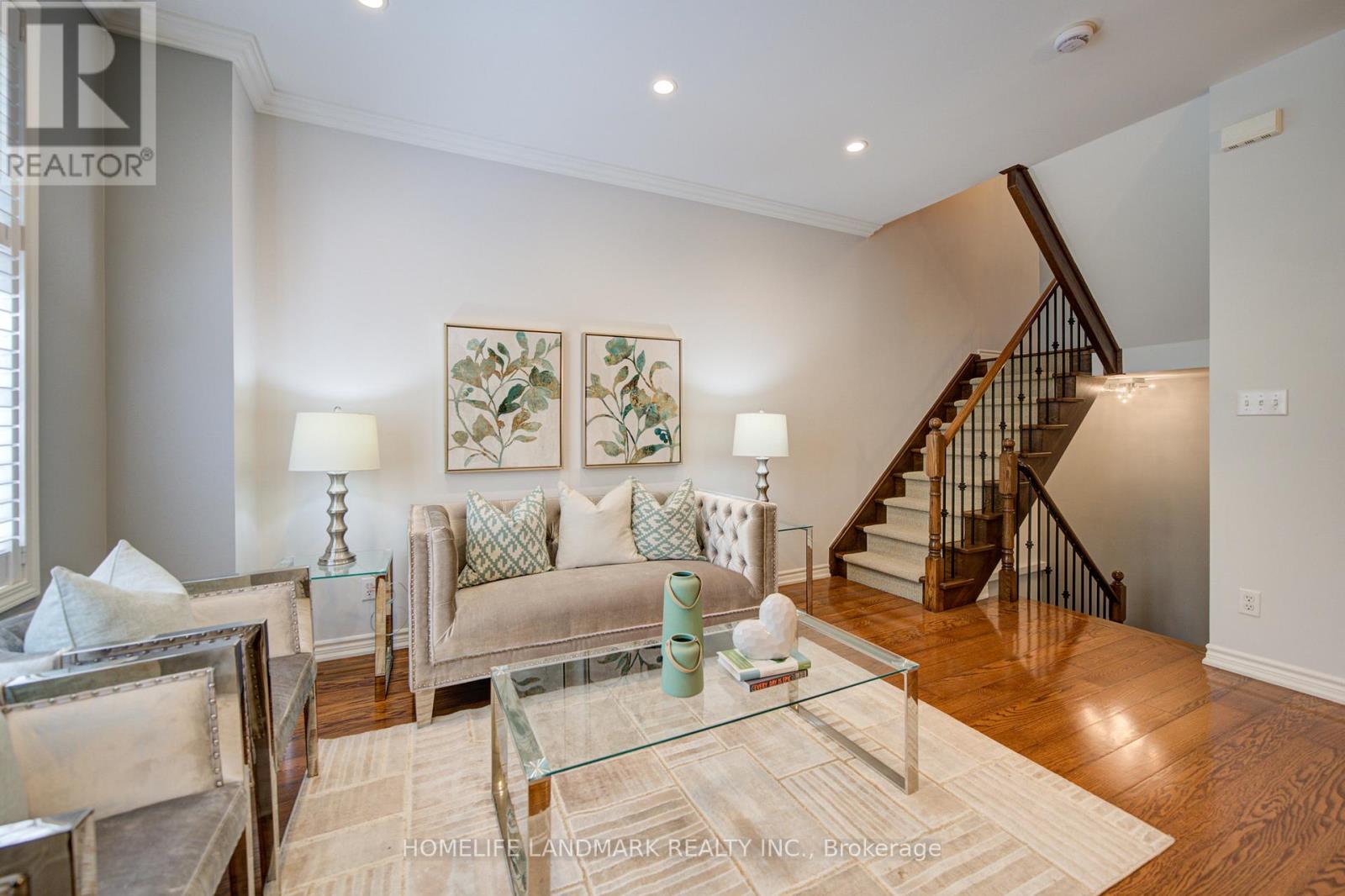 #405 31 AVONDALE AVENUE - 17